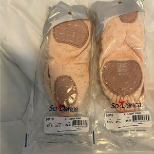 2pairs So Danca Bliss SD15, size 4.5 A light pink